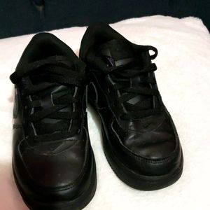 Nike sneakers size 9c